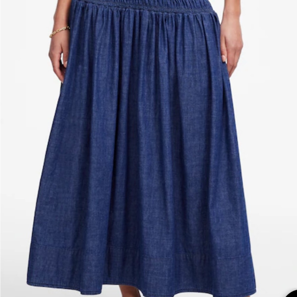 Madewell Smocked Denim Skirt, NWOT - Picture 3 of 5